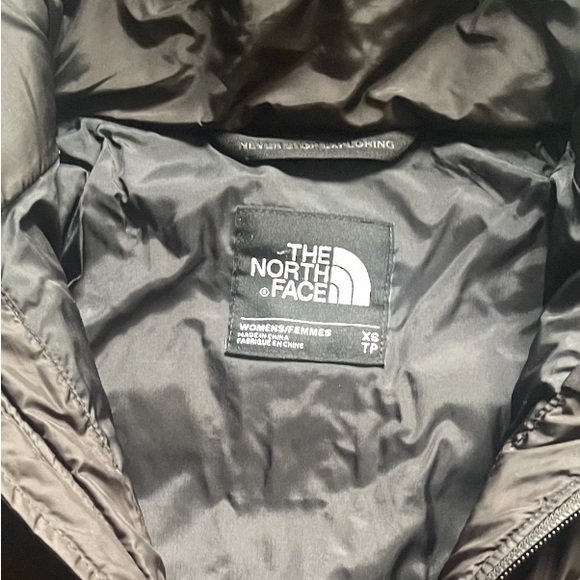 THE NORTH FACE Women's Metropolis Insulated Jacket - Picture 8 of 8